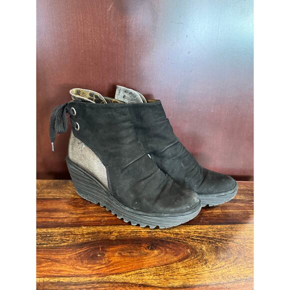 Fly London Yama Black Silver Suede Ankle Bootie - Sz 39 - Picture 1 of 8